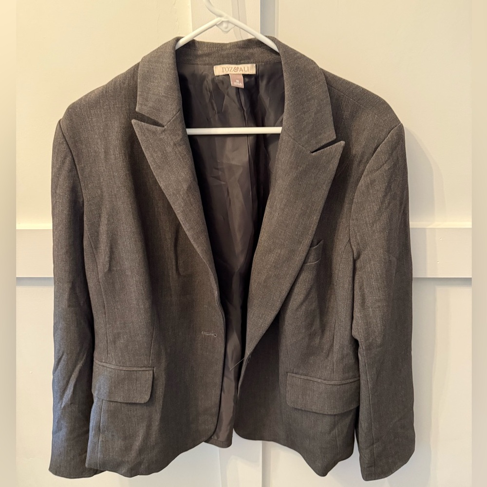 Gray blazer